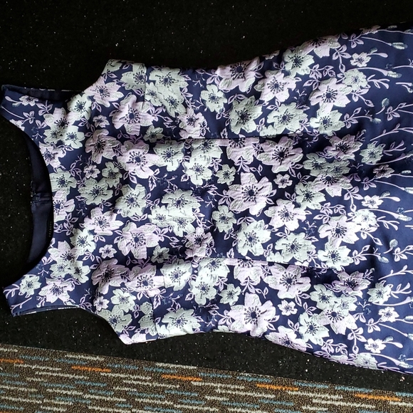 Talbots - Picture 4 of 13